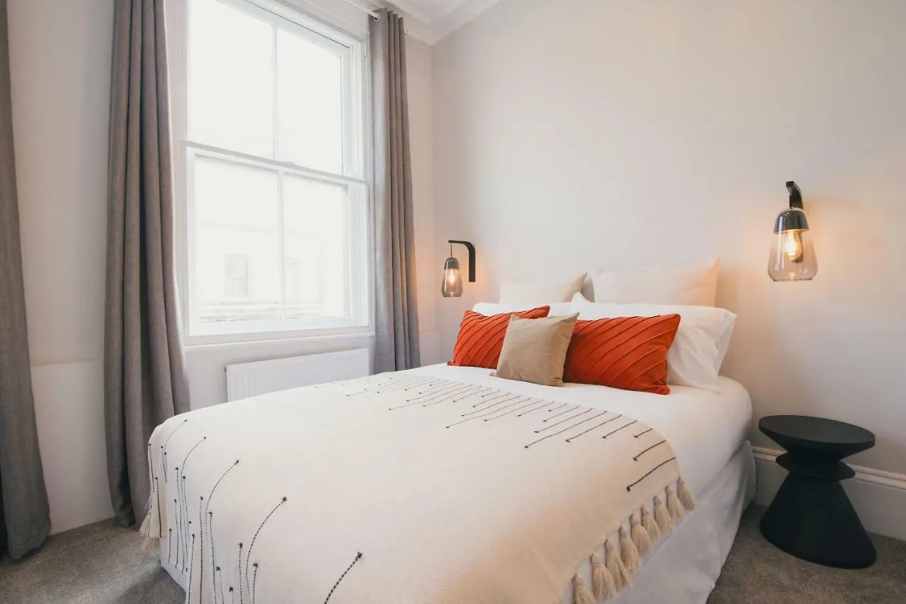 D8 - Shoreditch London