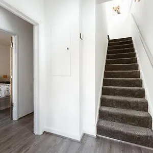 Gasthof Stepney Beds To 24, London