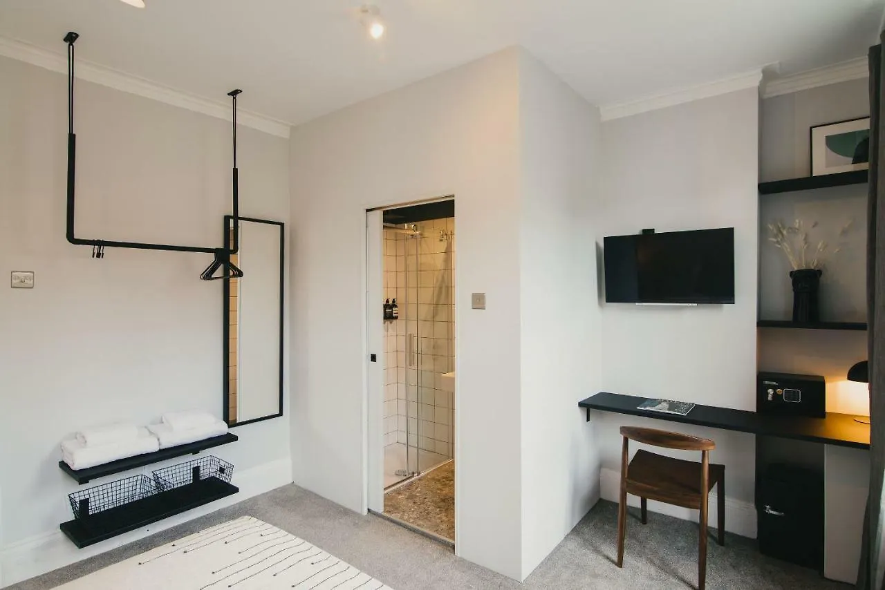 D8 - Shoreditch London