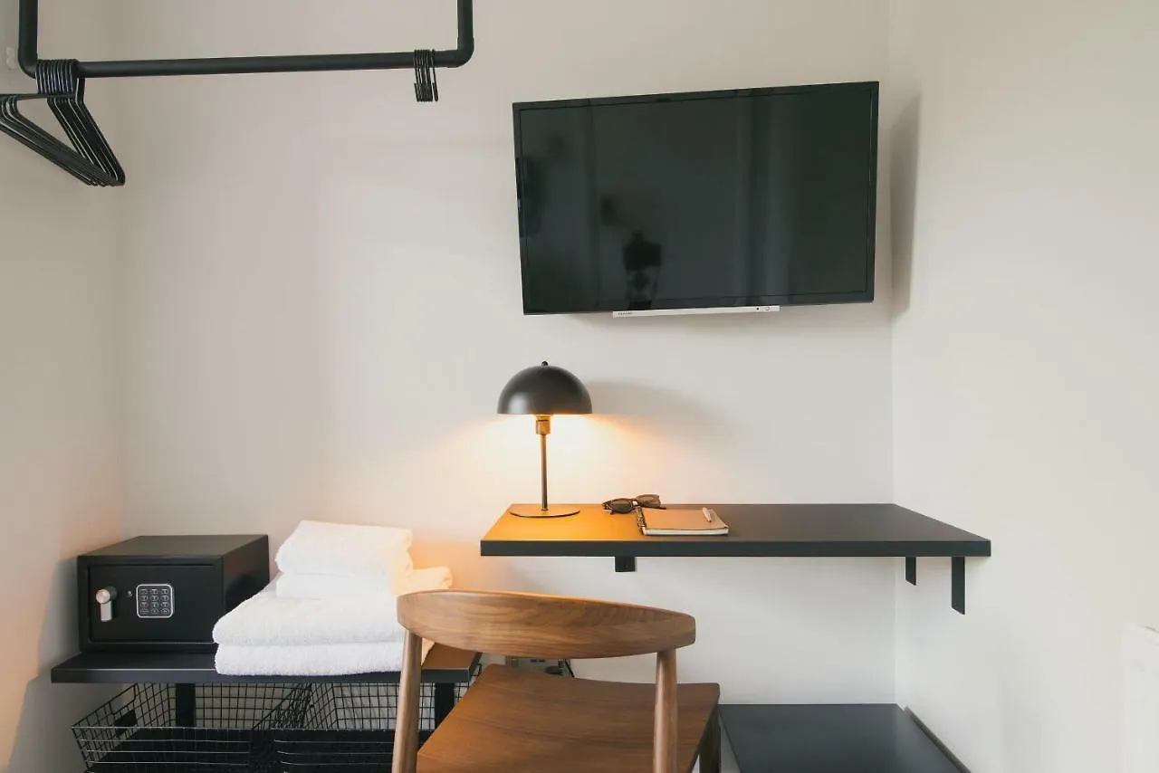 D8 - Shoreditch London
