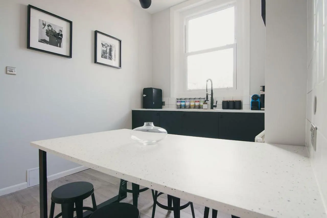 Guest house D8 - Shoreditch London
